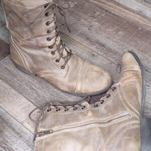 Steve Madden Genuine Leather Troopa Lace up Combat Boots in Taupe